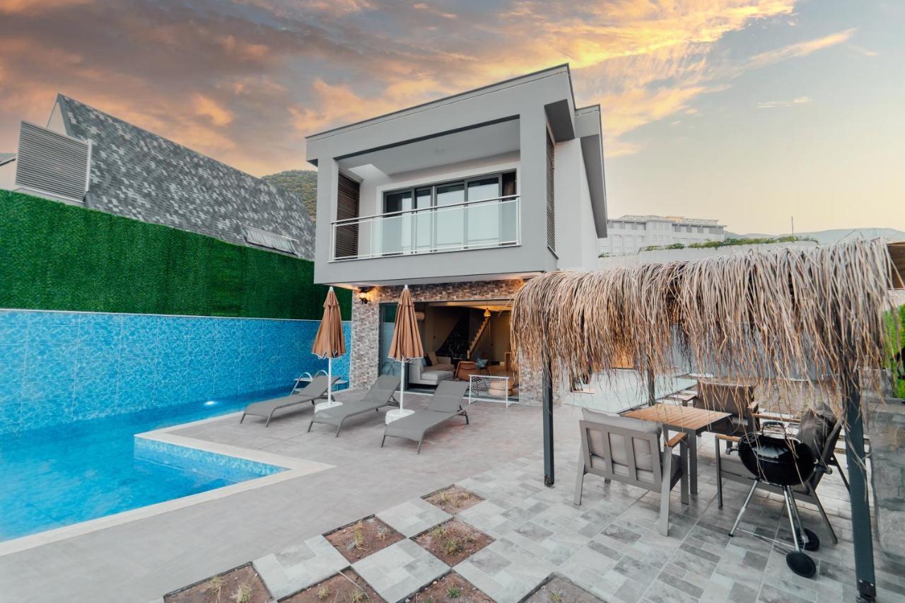ฟินิเค ตาติลิ - มารีนา อพาร์ต Aparthotel ภายนอก รูปภาพ